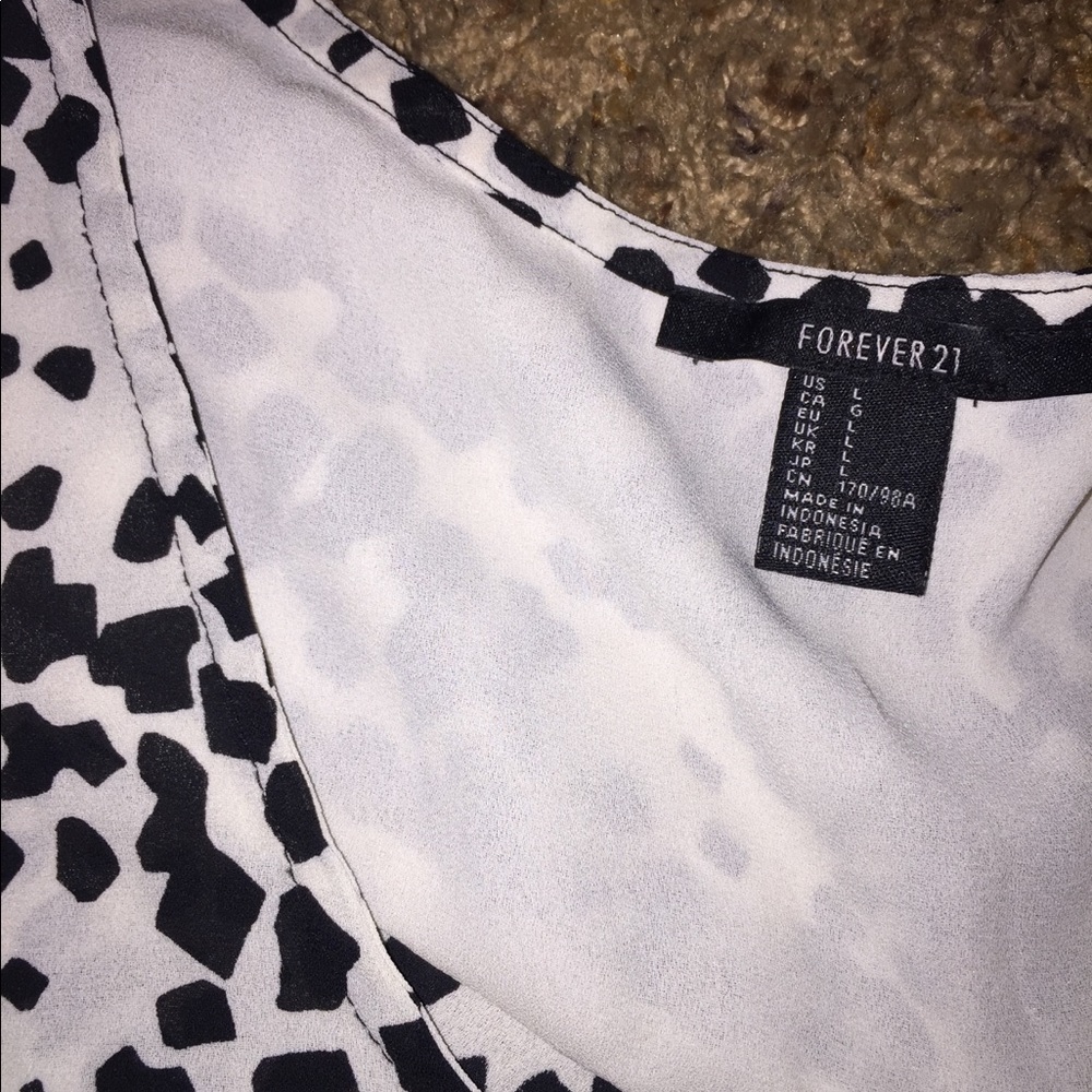 Button down tank blouse - Picture 2 of 2